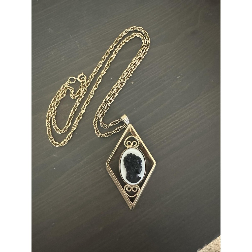 Vintage Cameo Gold Filled Pendant Estate Piece